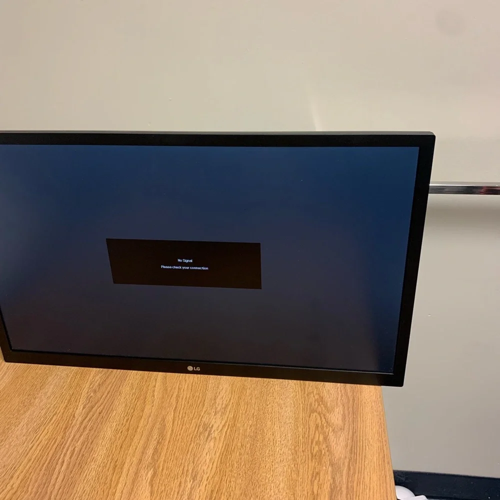 Monitor Set Up - Picture 2 of 9